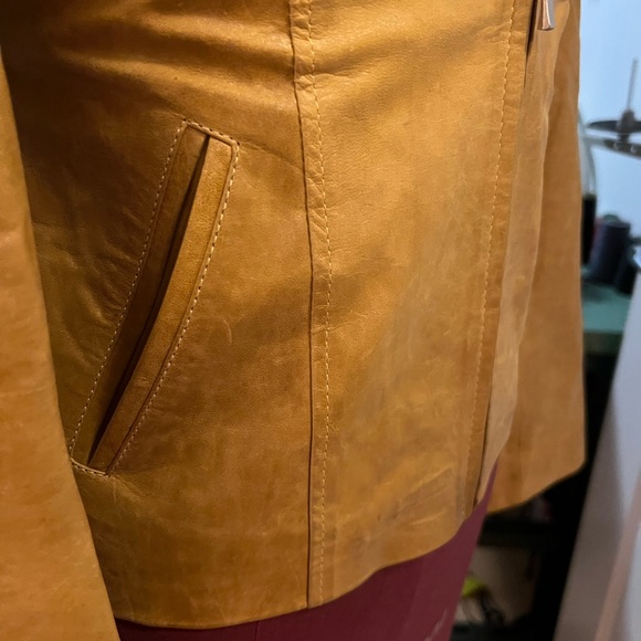 Leather jacket - Picture 6 of 6